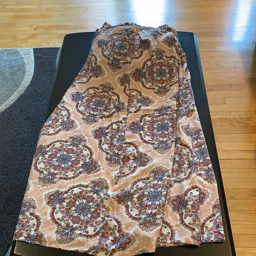 Long skirt-new